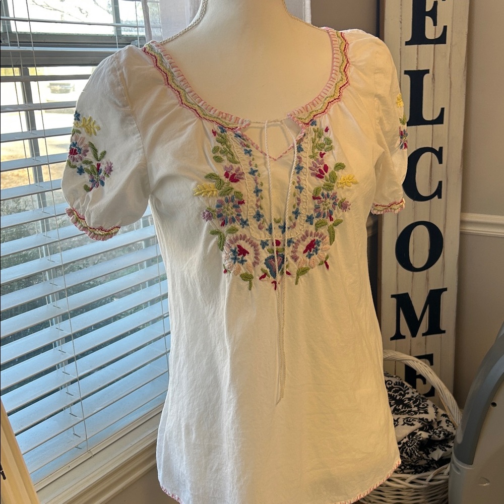 Embroidered White Peasant Blouse with Floral Accent